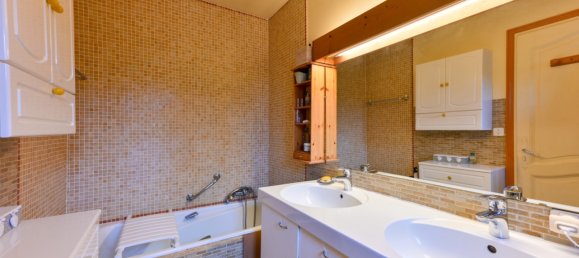 4 Schlafzimmer Villa in Sainte-Consorce, France, Nr. 205827 2