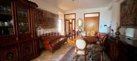 Apartamento de 3 dormitorios en Anghiari, Italy No. 338201 3