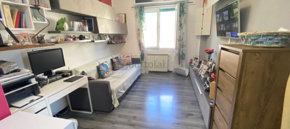 5 bedrooms Apartment in Genoa, Italy No. 337719 12