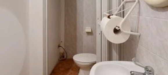 170m² Commercial property in Lecce, Italy No. 41961 17