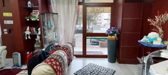 170m² Commercial property in Lecce, Italy No. 41961 2