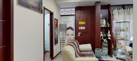 170m² Commercial property in Lecce, Italy No. 41961 6