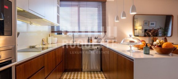 4 bedrooms Villa in Porto, Portugal No. 100044 9