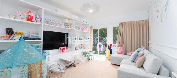 5 bedrooms Villa in Jumeirah Village Triangle, UAE No. 98789 8