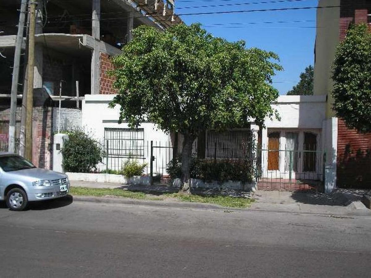 180m² Land in Moron, Argentina No. 48055