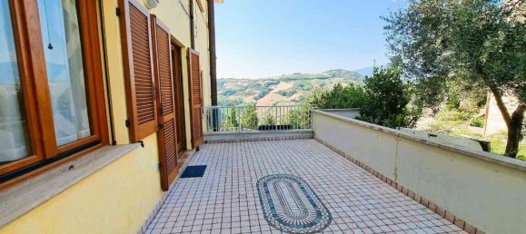 Villa T8 em Castiglione Messer Raimondo, Italy N.º 326940 28