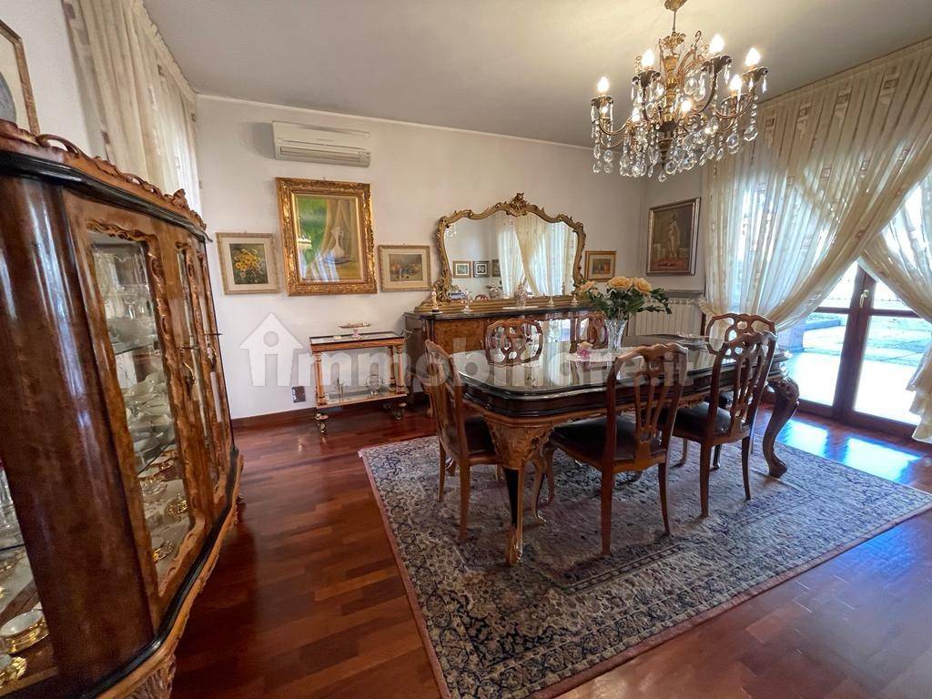 3 bedrooms Apartment in Vigevano, Italy No. 11869