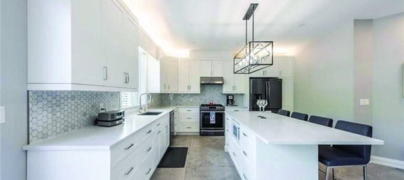 3 bedrooms House in Port Colborne, Canada No. 573 3