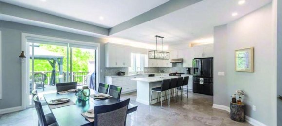 3 bedrooms House in Port Colborne, Canada No. 573 4