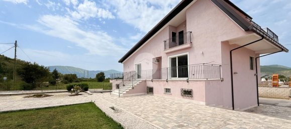 Villa de 10 dormitorios en Avezzano, Italy No. 331381 3