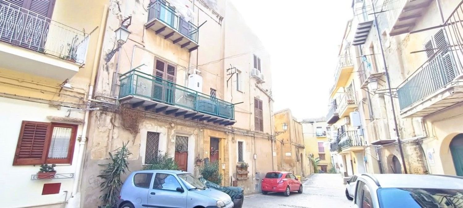 6 rooms Apartment in Agrigento, Italy No. 63433