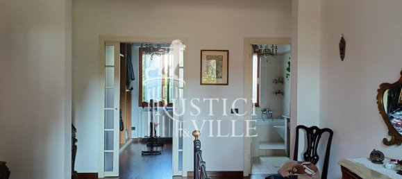 3 Schlafzimmer Villa in Livorno, Italy, Nr. 390824 6