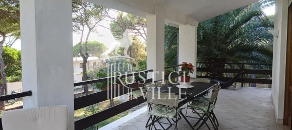 3 Schlafzimmer Villa in Livorno, Italy, Nr. 390824 7