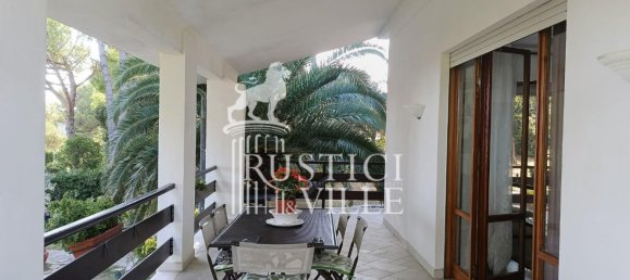 3 Schlafzimmer Villa in Livorno, Italy, Nr. 390824 4