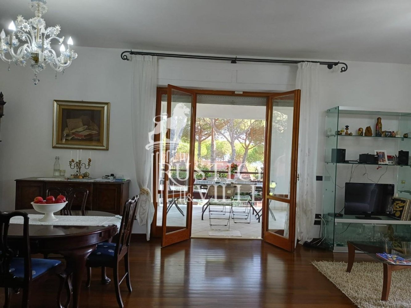 3 Schlafzimmer Villa in Livorno, Italy, Nr. 390824