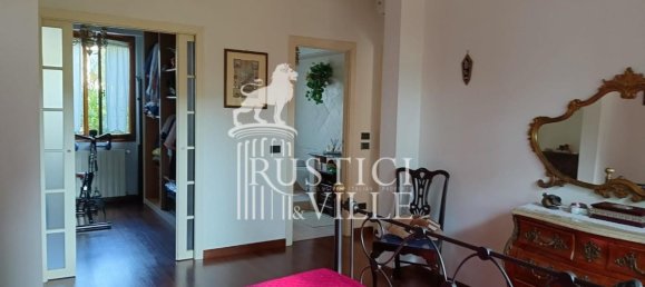3 Schlafzimmer Villa in Livorno, Italy, Nr. 390824 8