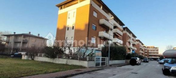 4 bedrooms Apartment in Foligno, Italy No. 357092 17