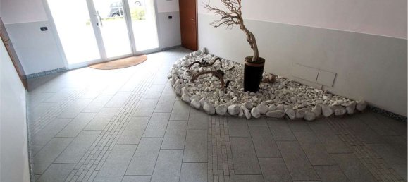 1 bedroom Apartment in Novara, Italy No. 379013 4