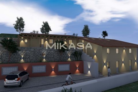 6 bedrooms Villa in Marmelete, Portugal No. 150128