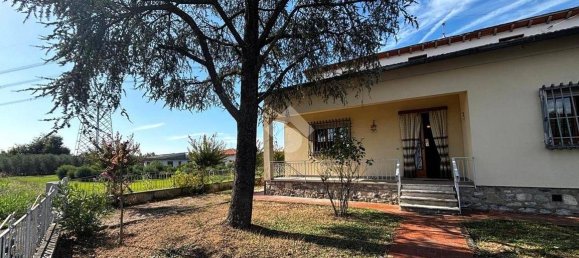 3 غرف نوم فيلا في Uzzano, Italy رقم 349009 3