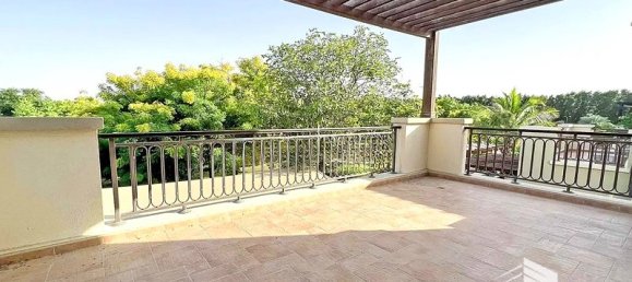 5 bedrooms Villa in Jumeirah Golf Estates, UAE No. 9222 3