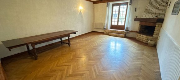 4 bedrooms House in Noyers, France No. 54189 3