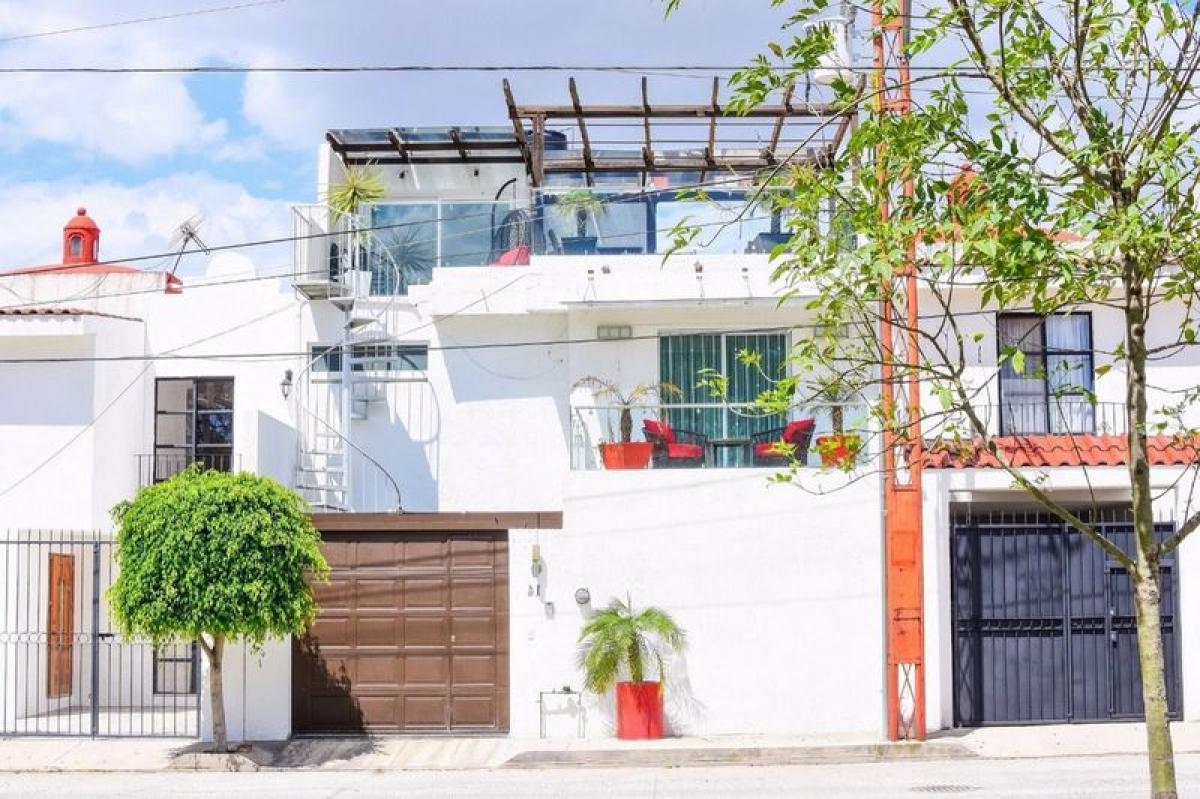 2 bedrooms House in Guanajuato, Mexico No. 152226