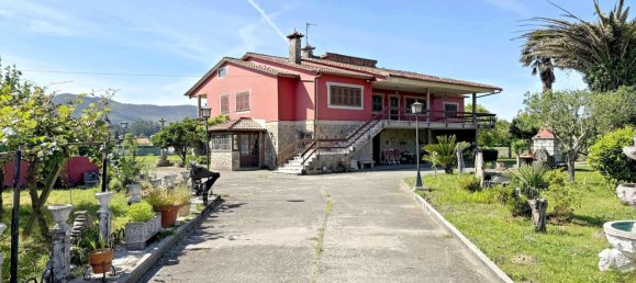 5 bedrooms House in Rois, Spain No. 60111 2