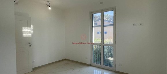 3-salle Penthouse à Varazze, Italy No. 153911 9