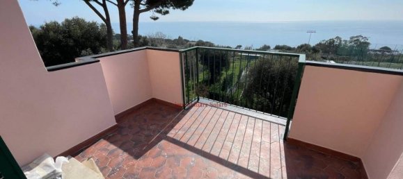 3-salle Penthouse à Varazze, Italy No. 153911 8
