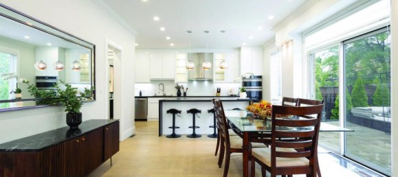 6 bedrooms House in Oakville, Canada No. 675 12