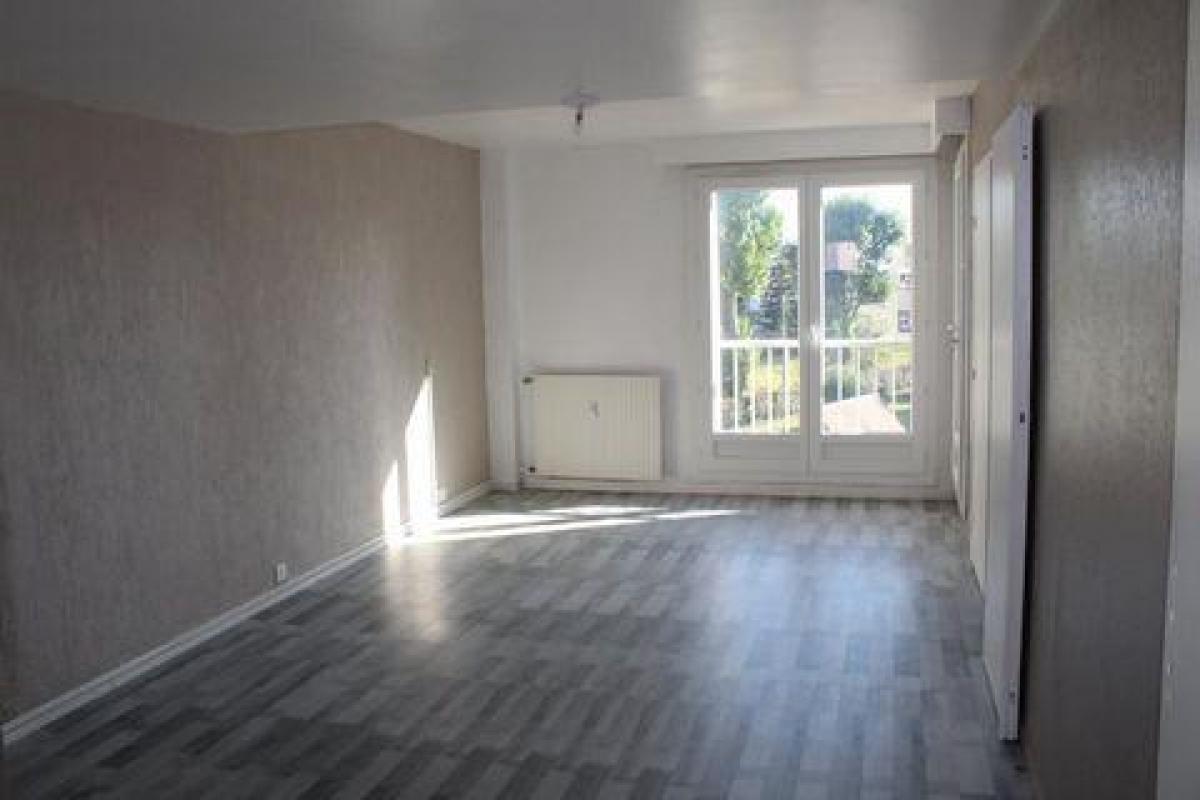 3 bedrooms Apartment in Canteleu, France No. 25462