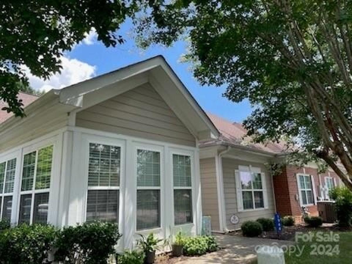 2 bedrooms House in Charlotte, USA No. 376795