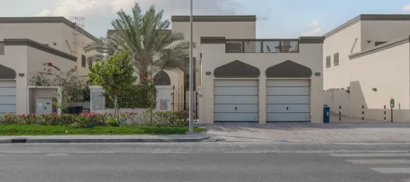 Вилла с 3 спальнями в Jumeirah Park, Дубай, ОАЭ № 108486 12