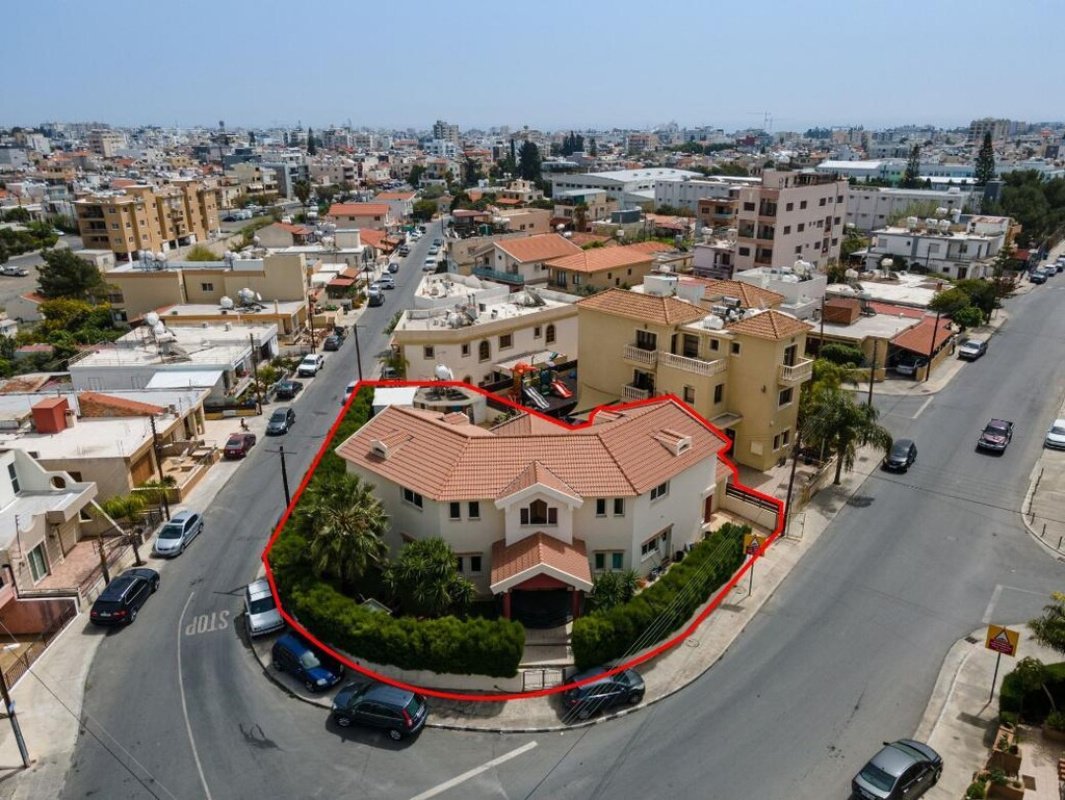Villa in Limassol, Zypern 290m², Nr. 24465