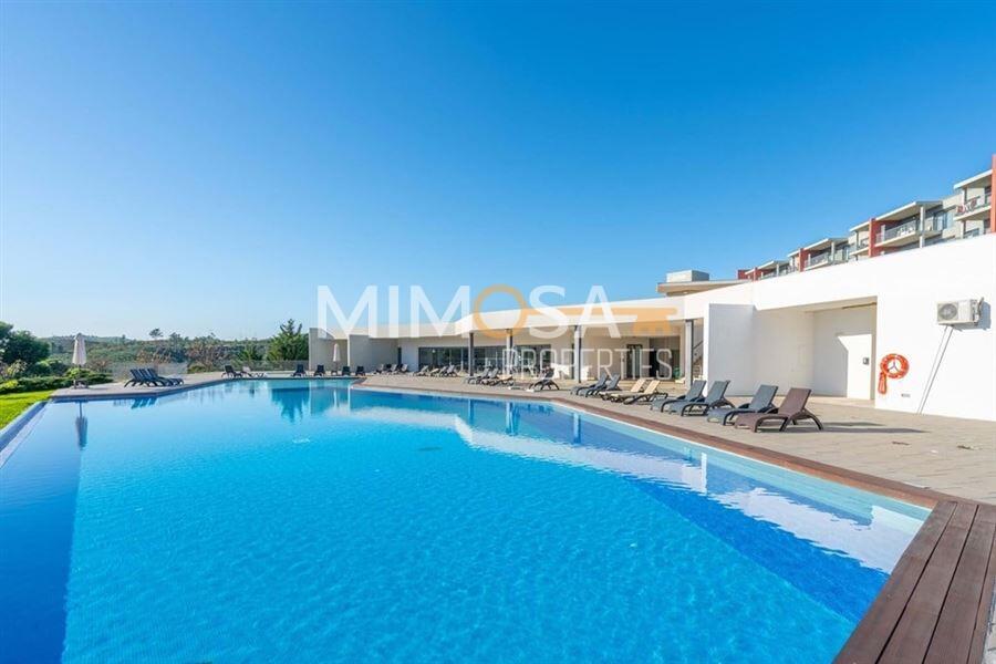 3 bedrooms Apartment in Mexilhoeira Grande, Portugal No. 261366