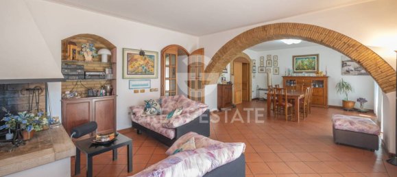 3 bedrooms House in Spoleto, Italy No. 266042 9