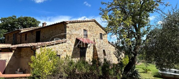 13 rooms House in Pomarance, Italy No. 235624 12