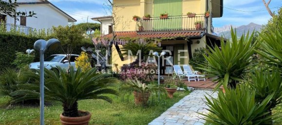 Villa de 5 habitaciónes en Montignoso, Italy No. 51000 2