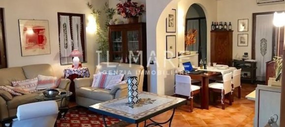 Villa de 5 habitaciónes en Montignoso, Italy No. 51000 8