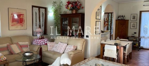 Villa de 5 habitaciónes en Montignoso, Italy No. 51000 13