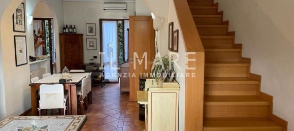 Villa de 5 habitaciónes en Montignoso, Italy No. 51000 11