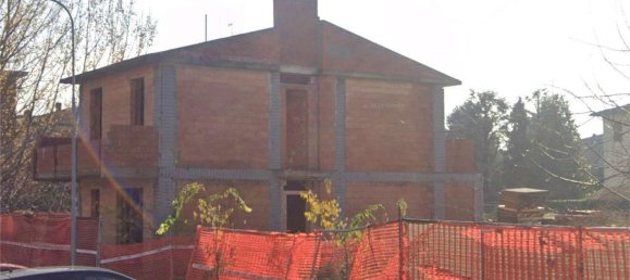 151m² Building in Castelfranco Emilia, Italy No. 288670 14