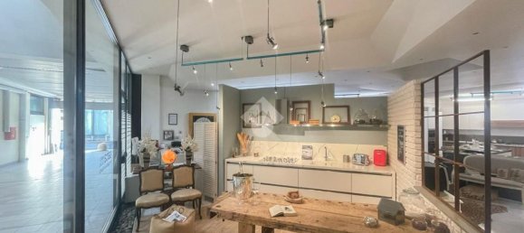  عقار تجاري في Brescia, Italy 125متر مربع رقم 209537 45