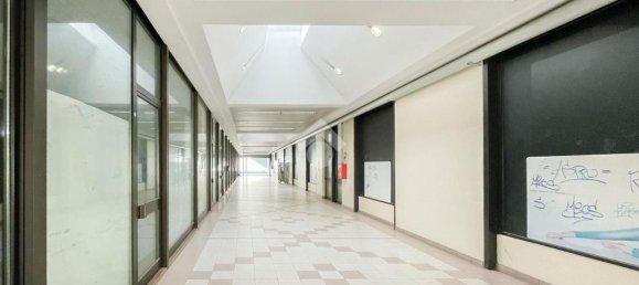  عقار تجاري في Brescia, Italy 125متر مربع رقم 209537 39