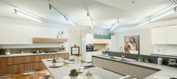  عقار تجاري في Brescia, Italy 125متر مربع رقم 209537 10