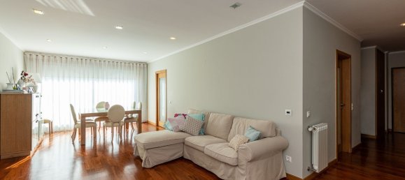 4 chambres Appartement à Espinho, Portugal No. 90875 3