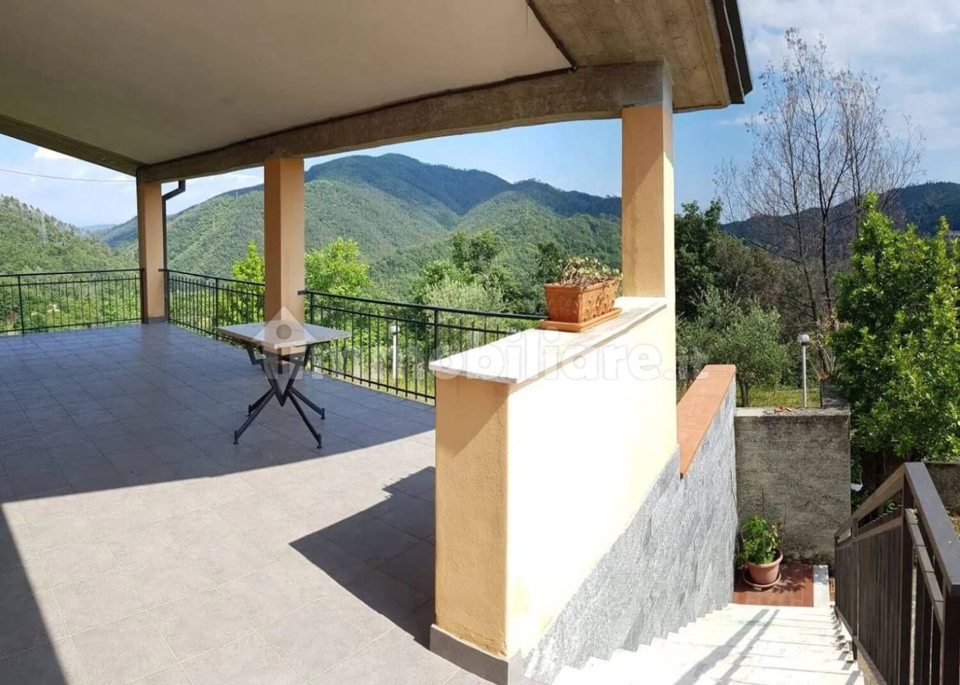 Villa de 3 dormitorios en Pignone, Italy No. 197002