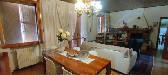 6 rooms Villa in Montescudo Monte Colombo, Italy No. 13233 3