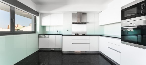 3 bedrooms Penthouse in Cascais, Portugal No. 134009 16